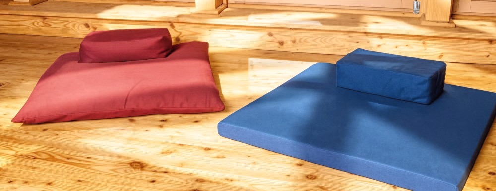 Meditationsbänke
