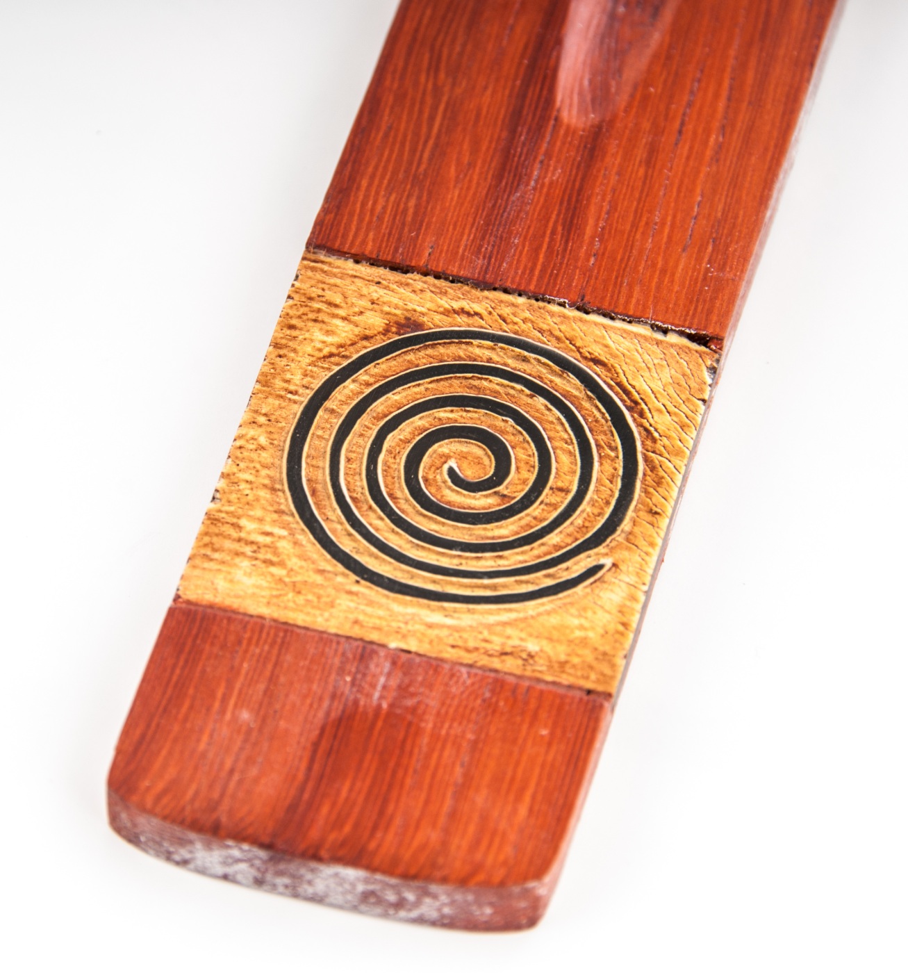 Spirale - Halter aus rotem Holz