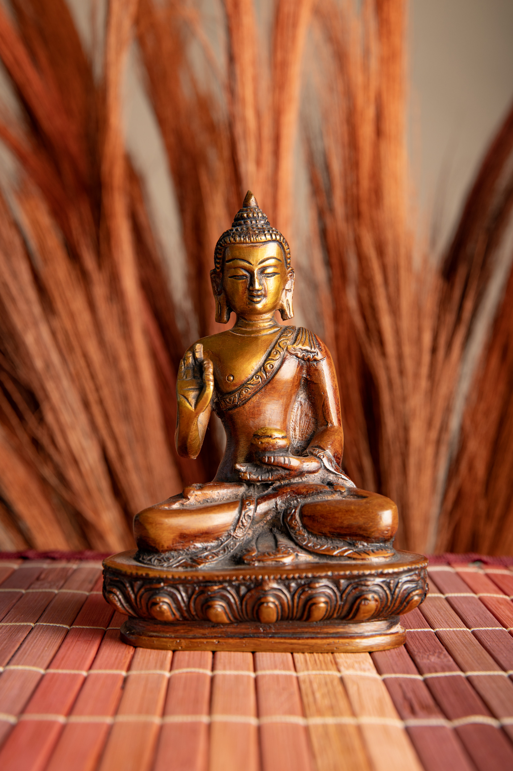 Segnender Buddha