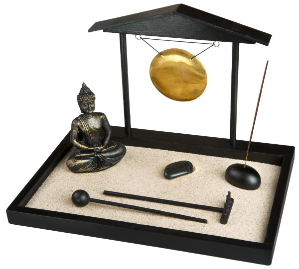 Zen Garten mit Buddha